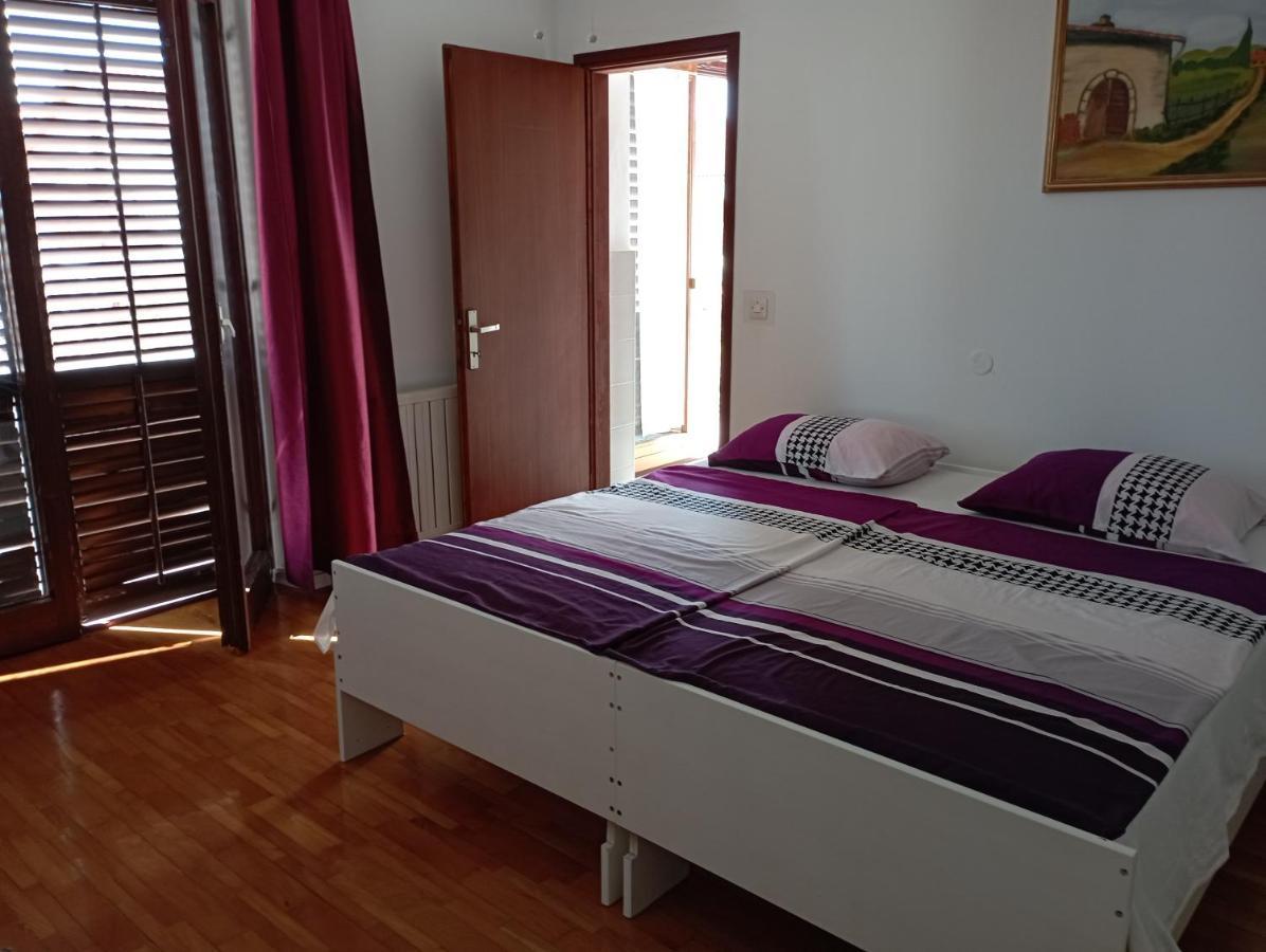 Apartment Mare 1 Novigrad Istria Exteriör bild
